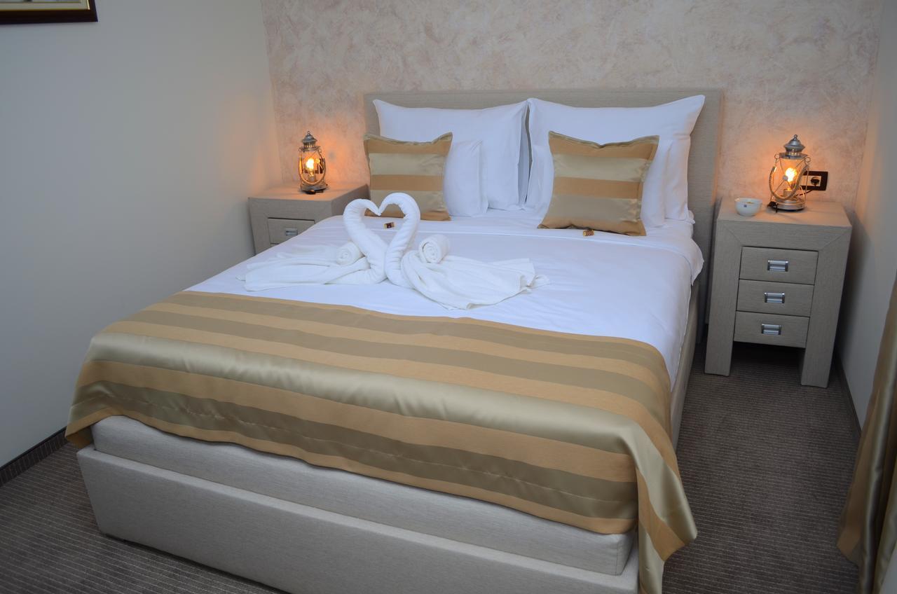 Hotel Helada Tivat Ruang foto